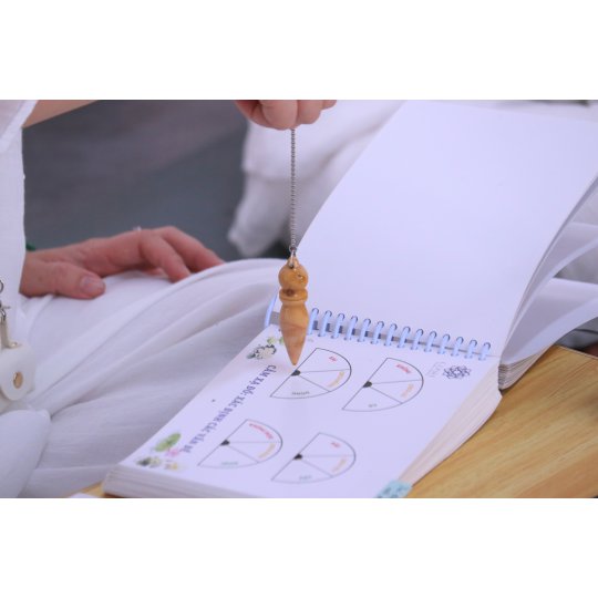 Con Lắc Cảm Xạ – Khi Trực Giác Lên Tiếng